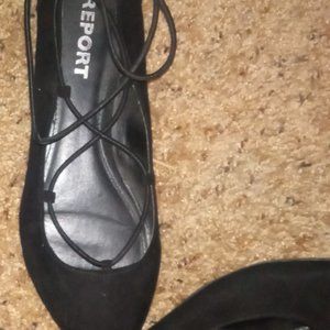 Size 9 1/2, Excellent condition , Black, soft, Criss cross, stretchy, zipper bac